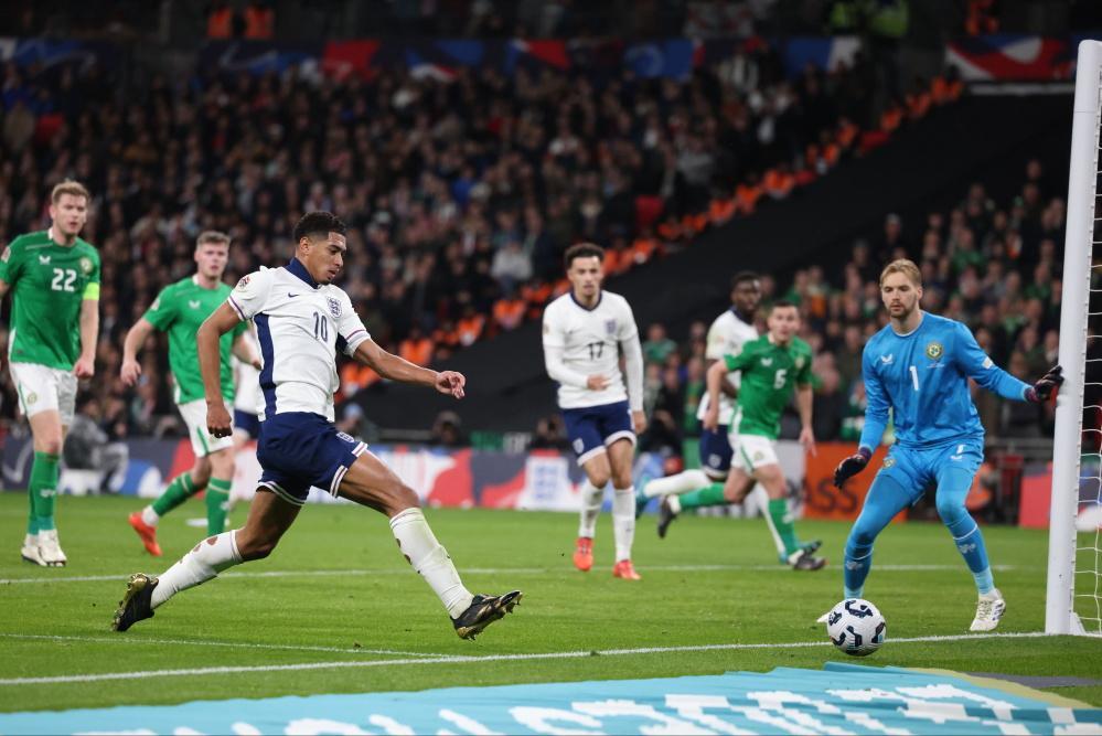 足坛豪强纷纷出击，激情角逐