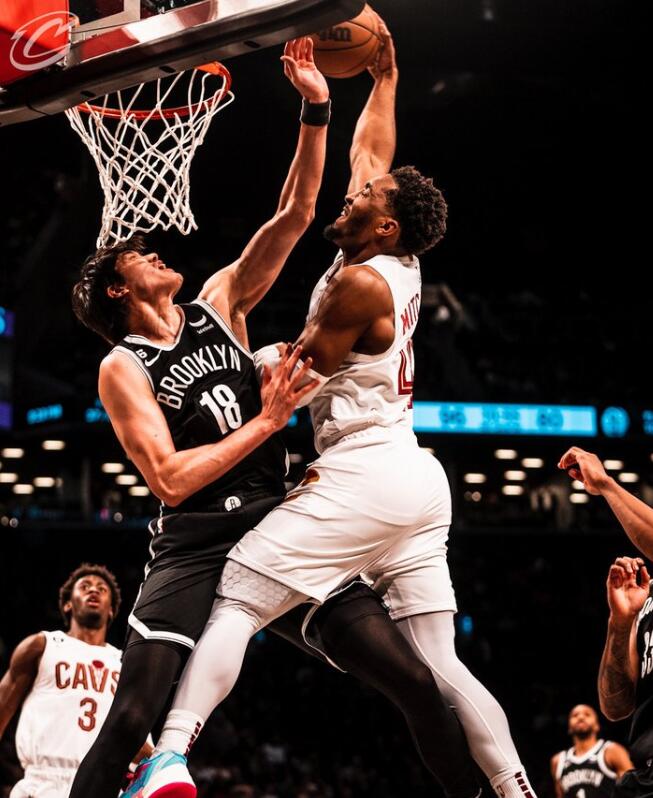  Scout连续十二场比赛得分超过连败，篮网挑战极限！